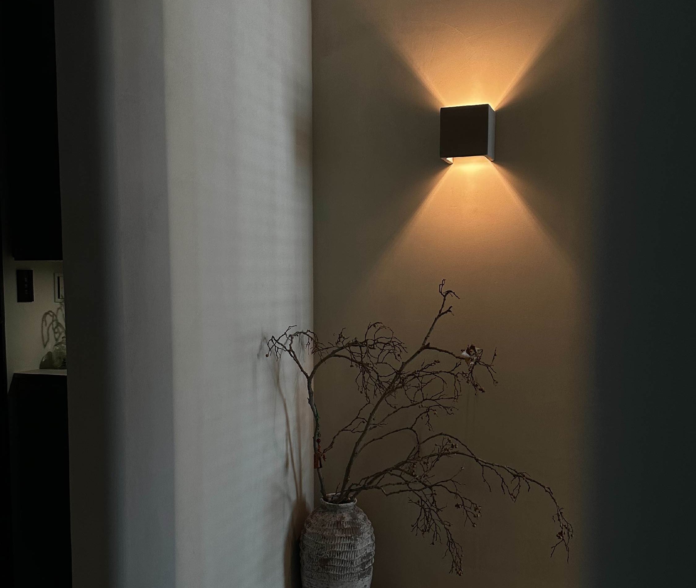 藝起討論-築藝坊教你這樣做燈光設計｜不同室內空間的光影語彙與設計技巧